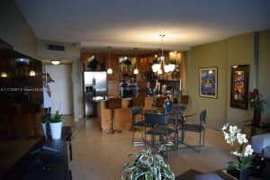 2801 NE 183rd St, Aventura, FL 33160, Sold 04/25/25