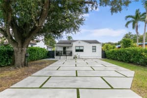 341 Nw 67th Ave, Miami Springs