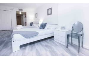 1200 Brickell Bay Dr APT 2016, Miami, FL 33131, Sold 08/04/25