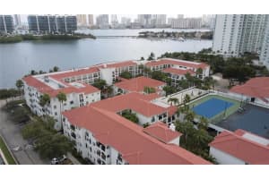 3255 Ne 184th St 12401, Aventura