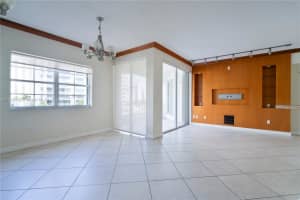 3255 NE 184th St, Aventura, FL 33160, - MLS#A11712302