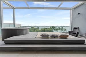 650 Ne 32nd St Bh2, Miami