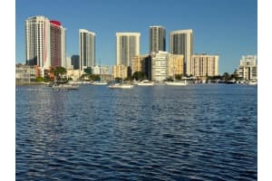 450 Golden Isles Dr 1c, Hallandale Beach