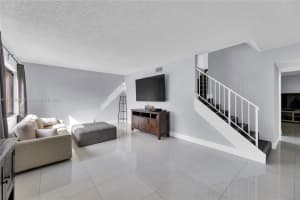 14 Seville Cir, Davie, FL 33324, Sold 06/26/25