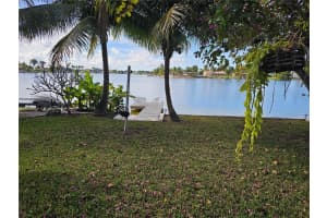 18360 NW 78th Ave, Hialeah, FL 33015, Sold 07/03/25