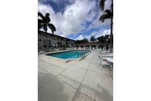 400 SE 10th St, Deerfield Beach, FL 33441, Sold 01/24/25