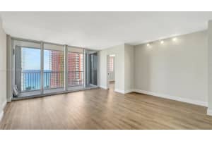2200 NE 33rd Ave, Fort Lauderdale, FL 33305, Sold 02/10/25