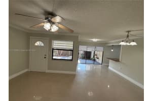 10300 NW 9th St Cir, Miami, FL 33172, Sold 03/04/25