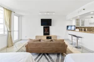 100 Lincoln Rd, Miami Beach, FL 33139, Sold 03/07/25