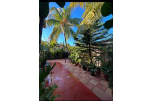 8608 NW 193rd Ter, Hialeah, FL 33015, Sold 02/25/25