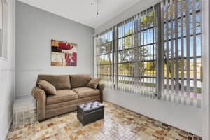 5003 NW 35th St #408, Lauderdale Lakes, FL 33319, - MLS#A11713092