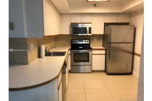 19101 NE 36th Pl, Aventura, FL 33180, Sold 02/25/25