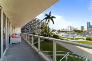 King Cole Condominium, 900 Bay Dr, Miami Beach, FL 33141, Sold 02/28/25