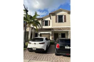 5943 Mustang Manor, Davie, FL 33314, Sold 01/27/25