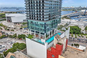 398 Ne 5th St 1902, Miami