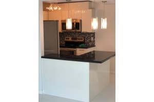 3755 NE 167th St APT 37, North Miami Beach, FL 33160, - MLS#A11713689