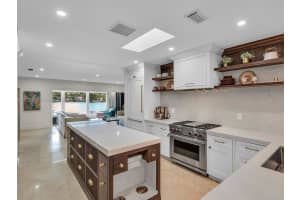 16111 E Troon Cir, Miami Lakes, FL 33014, Sold 09/05/25