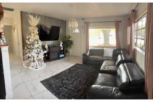 5905 Taft St, Hollywood, FL 33021, Sold 04/04/25