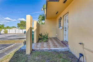 624 NW 179th St, Miami, FL 33169, Sold 07/02/25