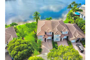 6854 NW 107th Pl, Doral, FL 33178, Sold 03/03/25