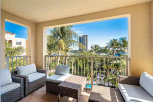 19801 E Country Club Dr 4508, Aventura