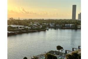 20515 E Country Club Dr 1048, Aventura