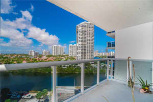 20515 E Country Club Dr APT 1048, Aventura, FL 33180, - MLS#A11713938