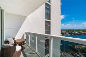 20515 E Country Club Dr APT 1048, Aventura, FL 33180, - MLS#A11713938