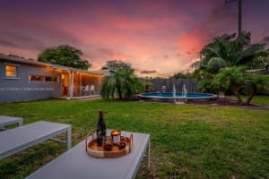 5631 Simms St Hollywood, FL 33021 - MLS#A11714244