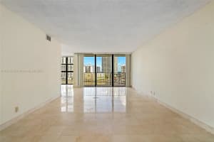 400 Leslie Dr, Hallandale Beach, FL 33009, Sold 05/16/25