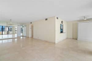 400 Leslie Dr, Hallandale Beach, FL 33009, Sold 05/16/25