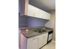 460 S Park Rd, Hollywood, FL 33021, Sold 02/24/25