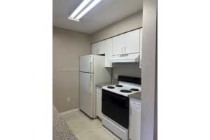 460 S Park Rd, Hollywood, FL 33021, Sold 02/24/25