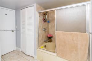 1000 Parkview Dr APT 107, Hallandale Beach, FL 33009, - MLS#A11714604