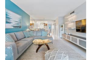 450 Paradise Isle Blvd APT 204, Hallandale Beach, FL 33009, Sold 04/11/25