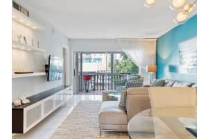 450 Paradise Isle Blvd APT 204, Hallandale Beach, FL 33009, Sold 04/11/25