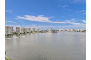 251 174th St APT 2220, Sunny Isles Beach, FL 33160, Sold 05/14/25