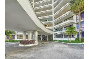13951 Kendale Lakes Cir, Miami, FL 33183, Sold 03/31/25