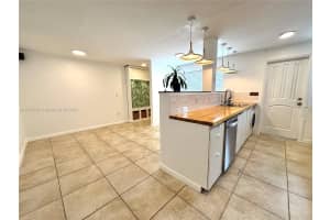 944 Meridian Ave, Miami Beach, FL 33139, Sold 06/24/25