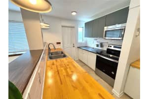 944 Meridian Ave, Miami Beach, FL 33139, Sold 06/24/25