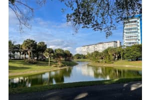 4200 Hillcrest Dr, Hollywood, FL 33021, Sold 08/07/25
