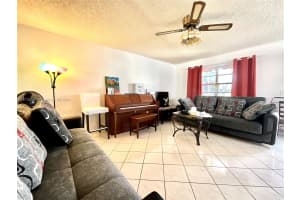371 Burgundy H H Delray Beach, FL 33484 - Off Market