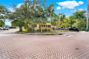 5880 SW 66th St, South Miami, FL 33143, - MLS#A11715502