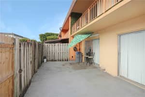 850 SW 129th Pl APT 105, Miami, FL 33184, Sold 05/06/25