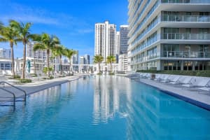 79 Sw 12th St 3809s, Miami