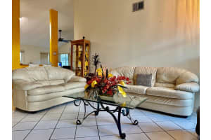 1061 SW 86th Ave, Pembroke Pines, FL 33025, Sold 03/28/25