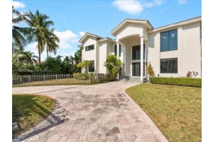 3461 NE 170th St, North Miami Beach, FL 33160, Sold 05/16/25