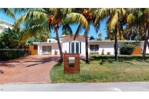 211 190th St, Sunny Isles Beach, FL 33160, Sold 07/23/25