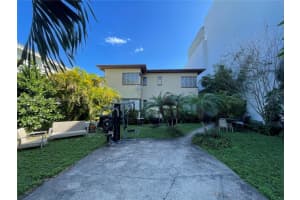 755 Alton Rd 2, Miami Beach