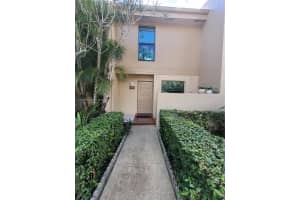 9744 NW 15th St, Pembroke Pines, FL 33024, Sold 05/14/25